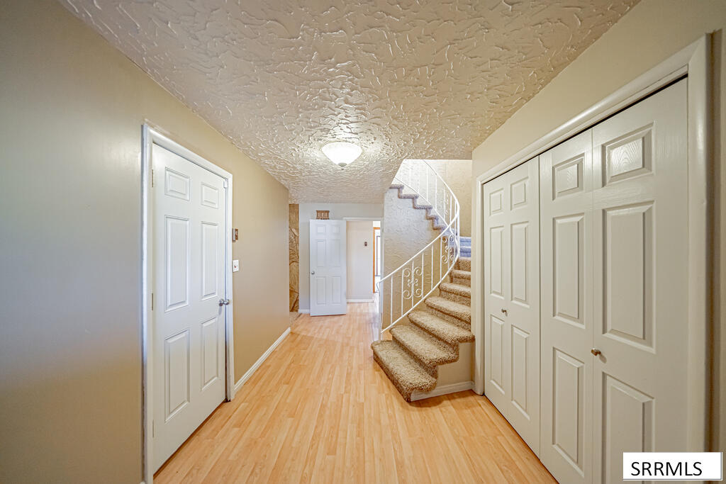 1622 Riverton Road Property Photo 28