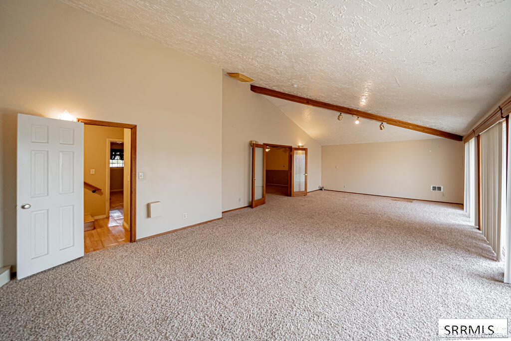 1622 Riverton Road Property Photo 32