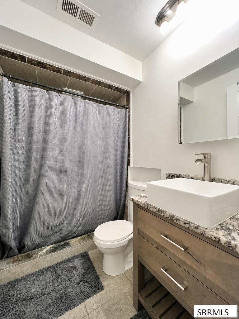 365 W 1 S Property Photo 18