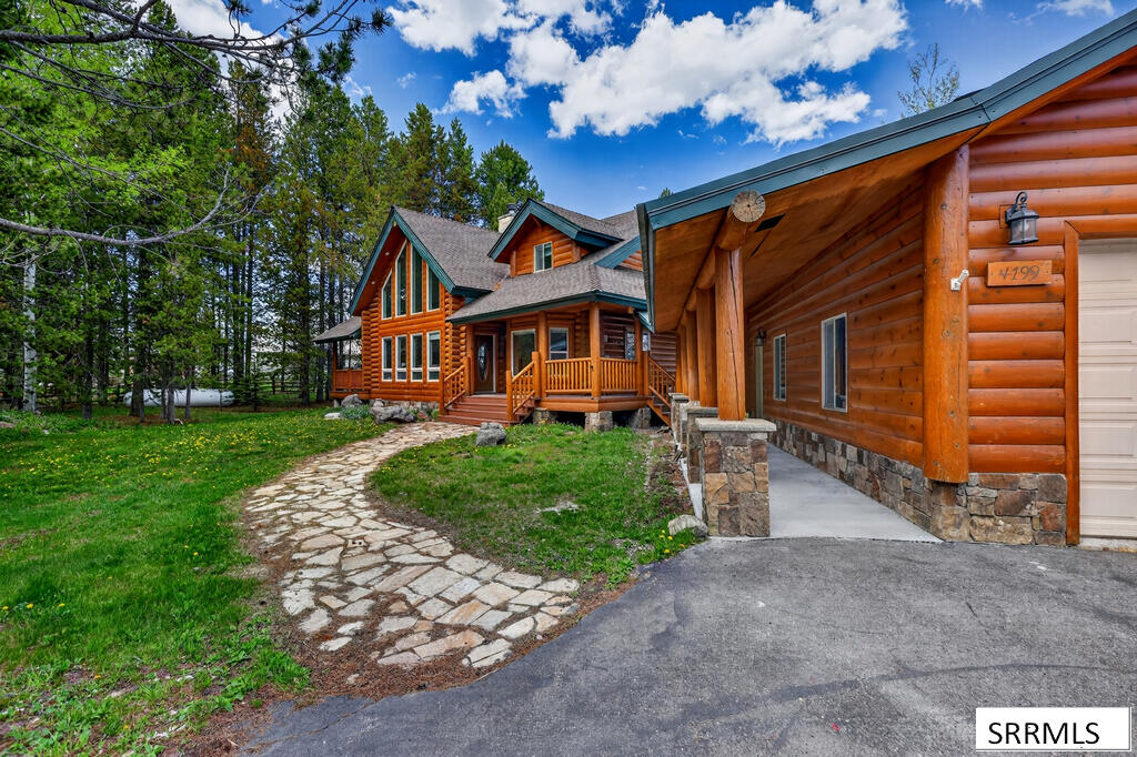 4199 Two Top Road Property Photo 8