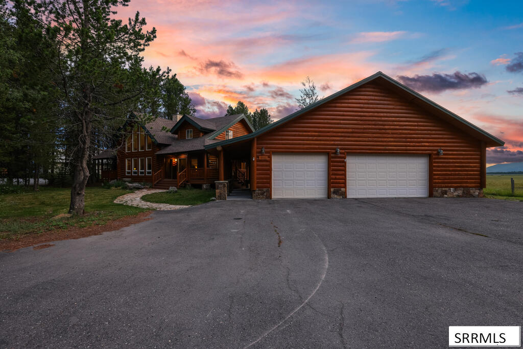 4199 Two Top Road Property Photo 11