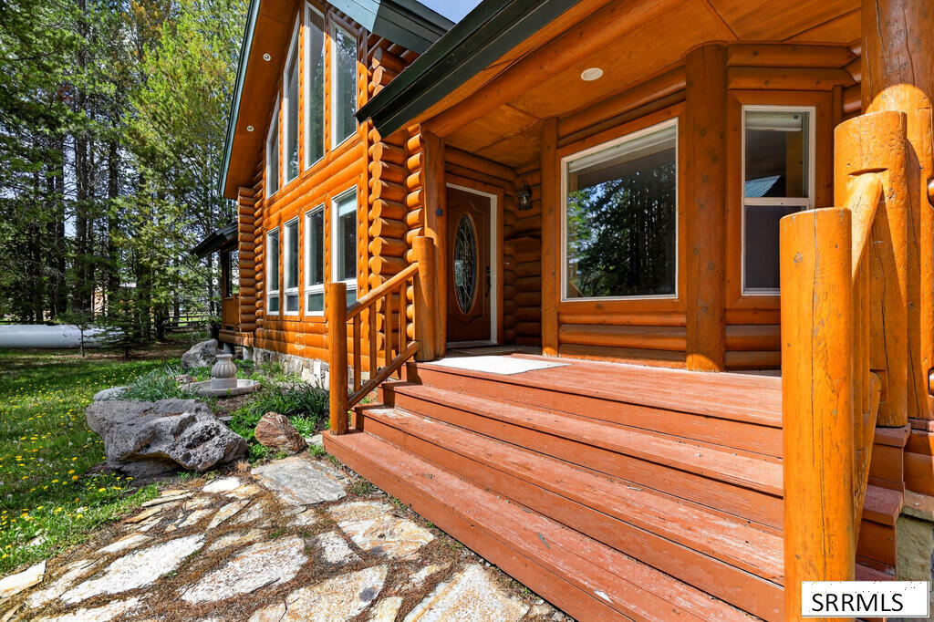 4199 Two Top Road Property Photo 12