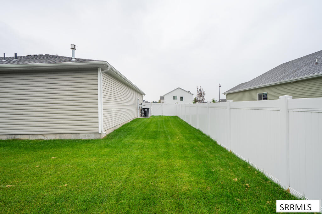 2222 W 550 S Property Photo 19