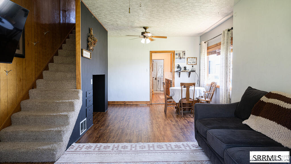 649 N 550 E Property Photo 6