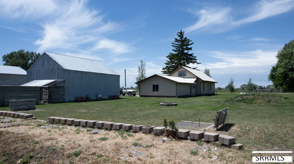 649 N 550 E Property Photo 27