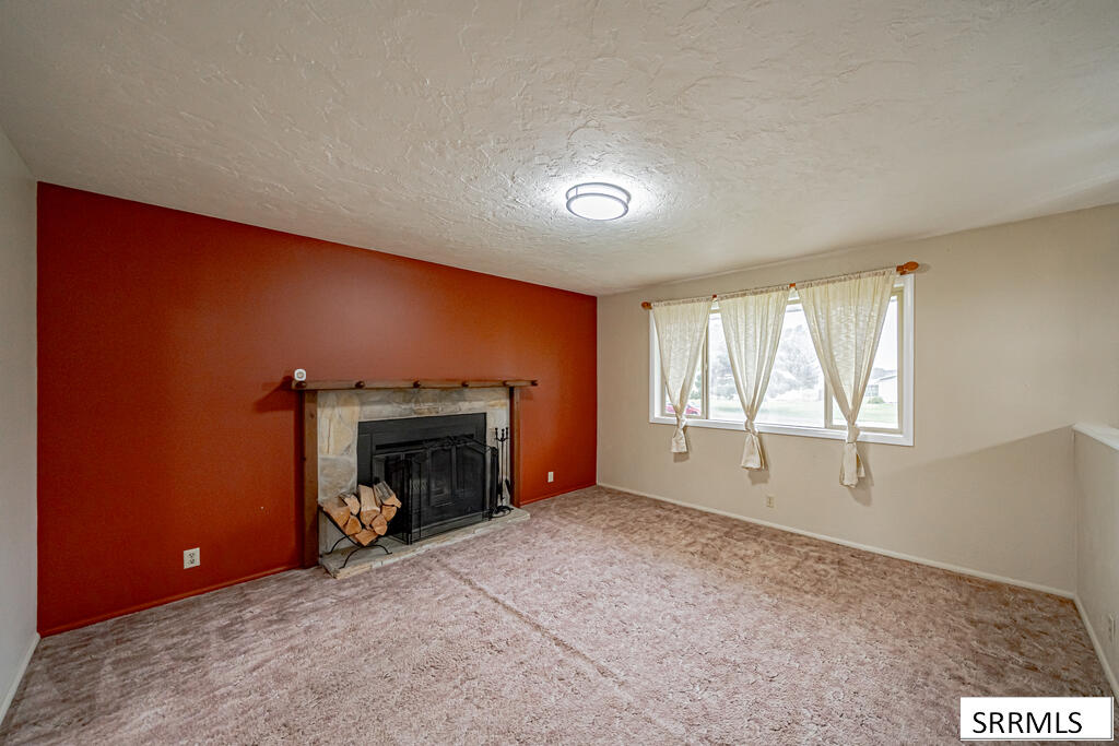 6764 Jennifer Lane Property Photo 3