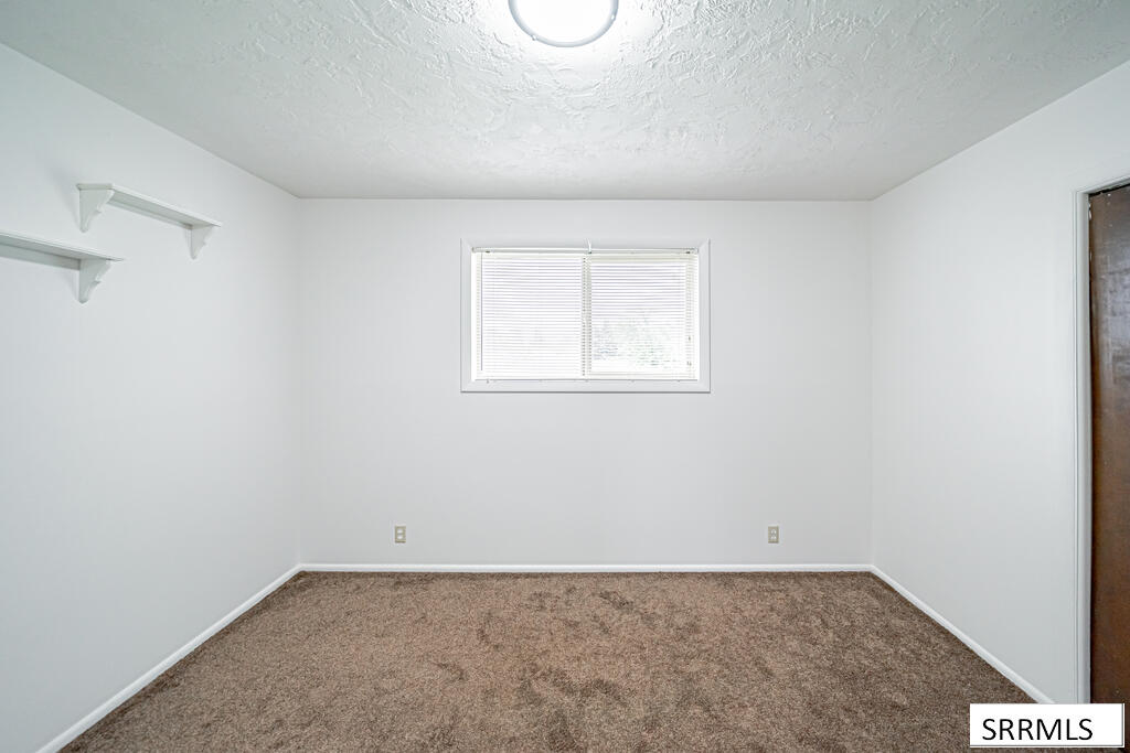 6764 Jennifer Lane Property Photo 13