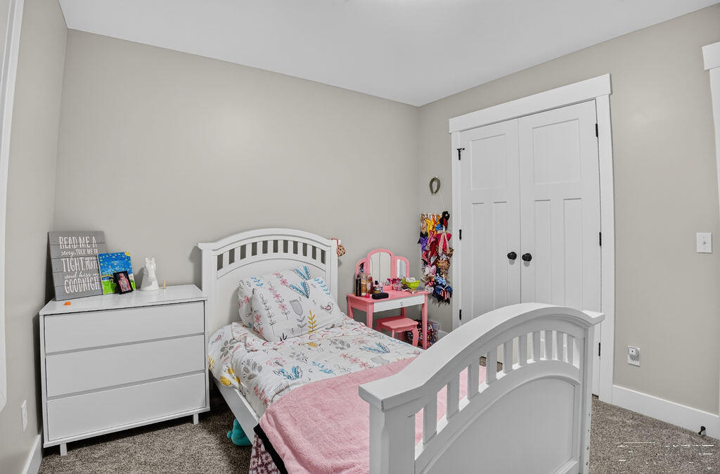 1132 Harris Loop Property Photo 18