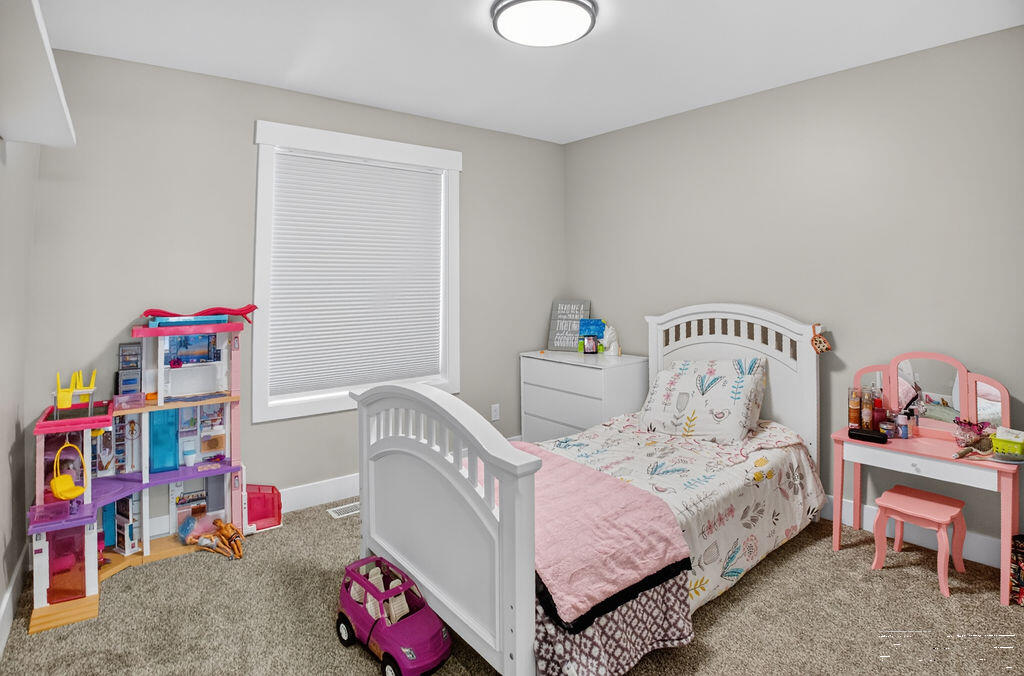 1132 Harris Loop Property Photo 19