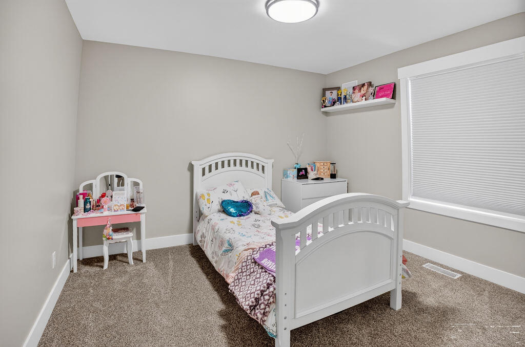 1132 Harris Loop Property Photo 20