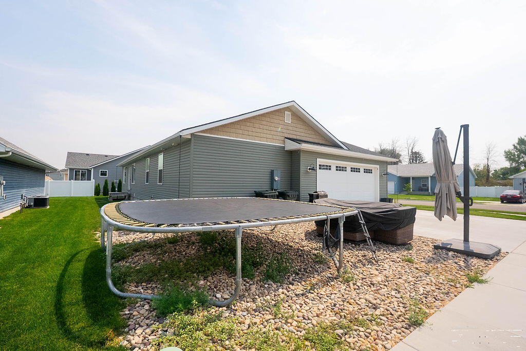 1132 Harris Loop Property Photo 40