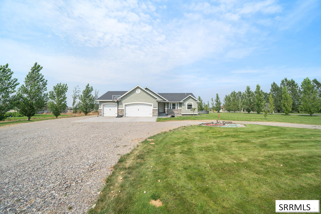 4041 E 235 N Property Photo 5