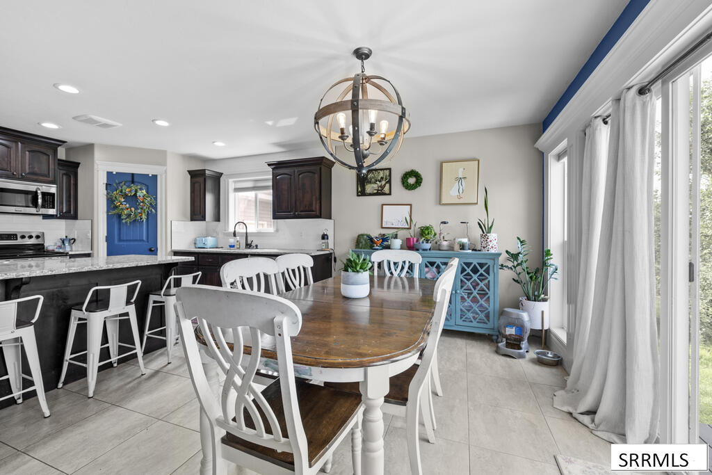 4041 E 235 N Property Photo 19