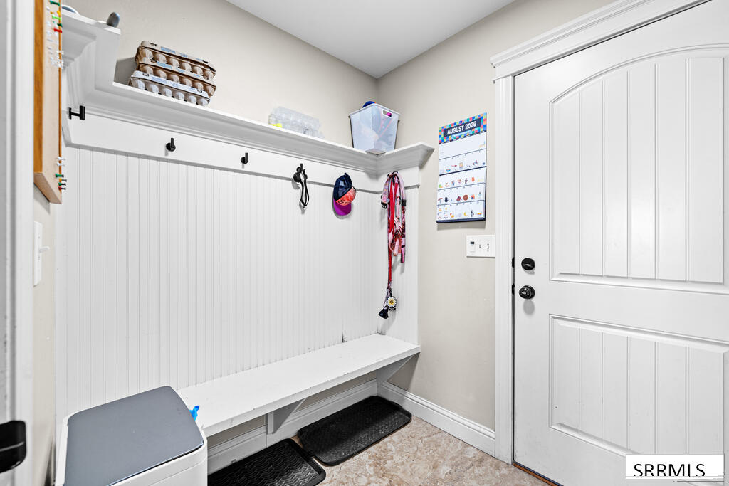 4041 E 235 N Property Photo 38