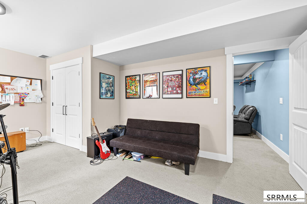 4041 E 235 N Property Photo 44