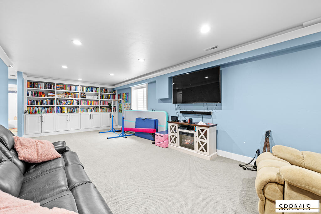 4041 E 235 N Property Photo 46