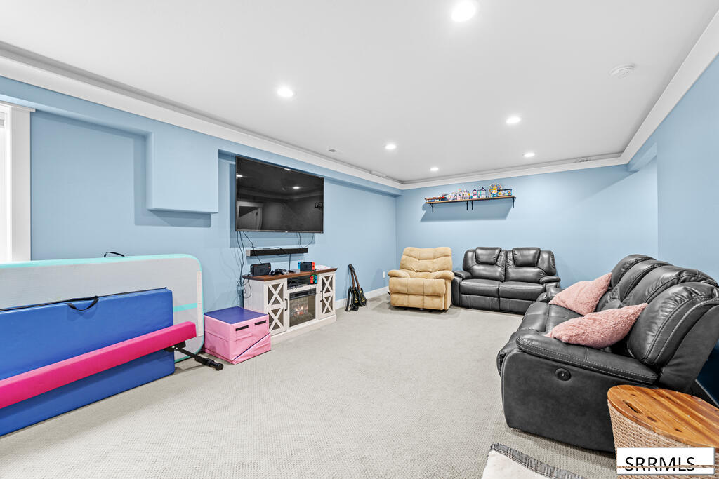4041 E 235 N Property Photo 48