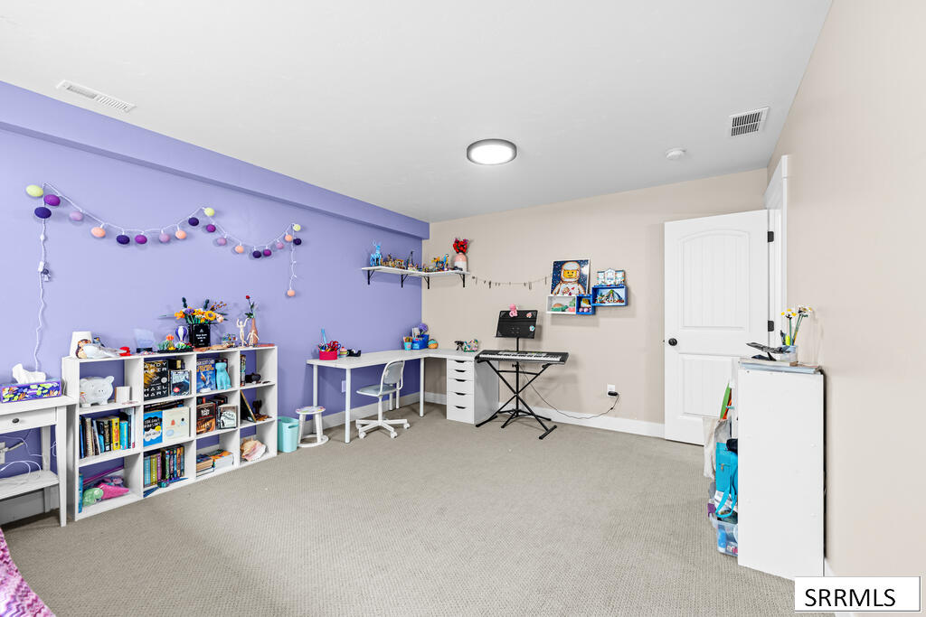 4041 E 235 N Property Photo 53