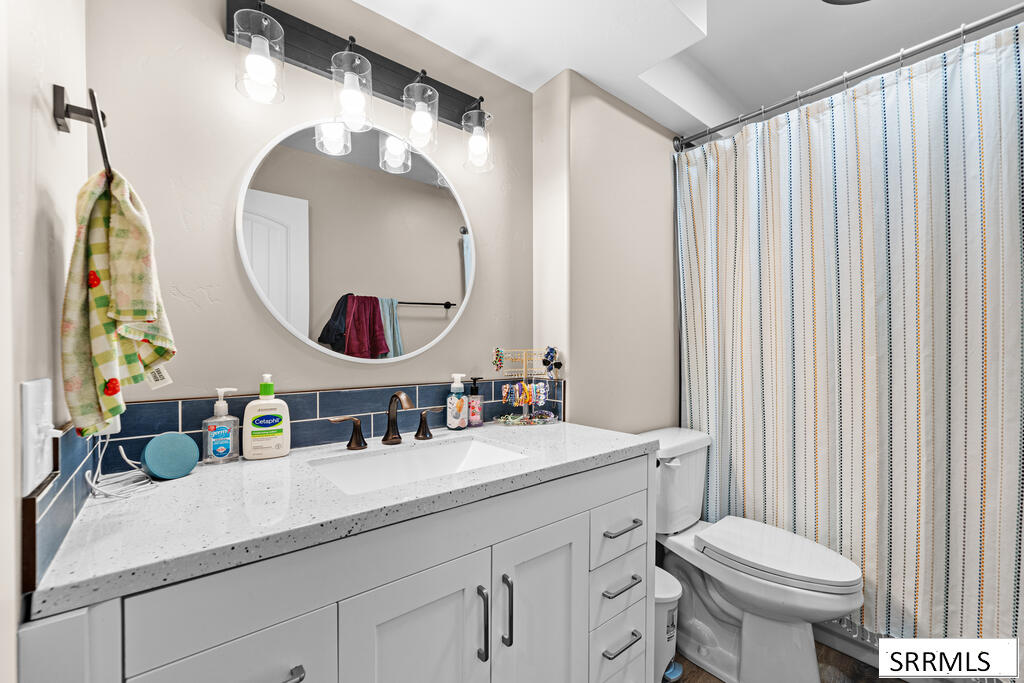 4041 E 235 N Property Photo 55
