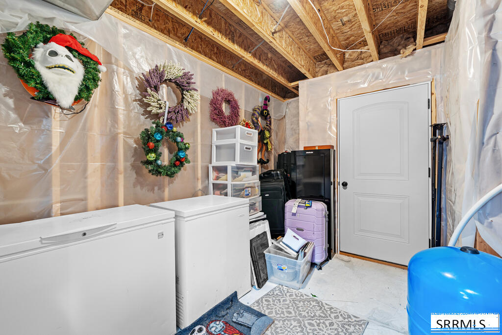4041 E 235 N Property Photo 57