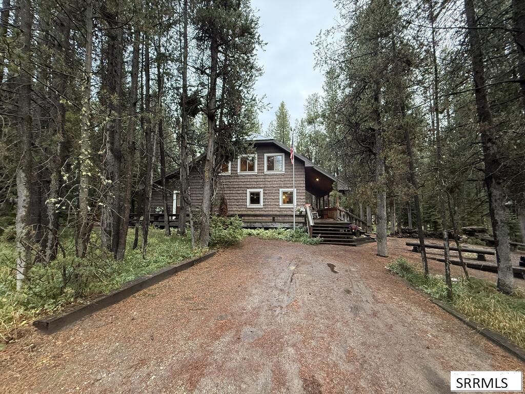 4108 Strong Avenue Property Photo 3