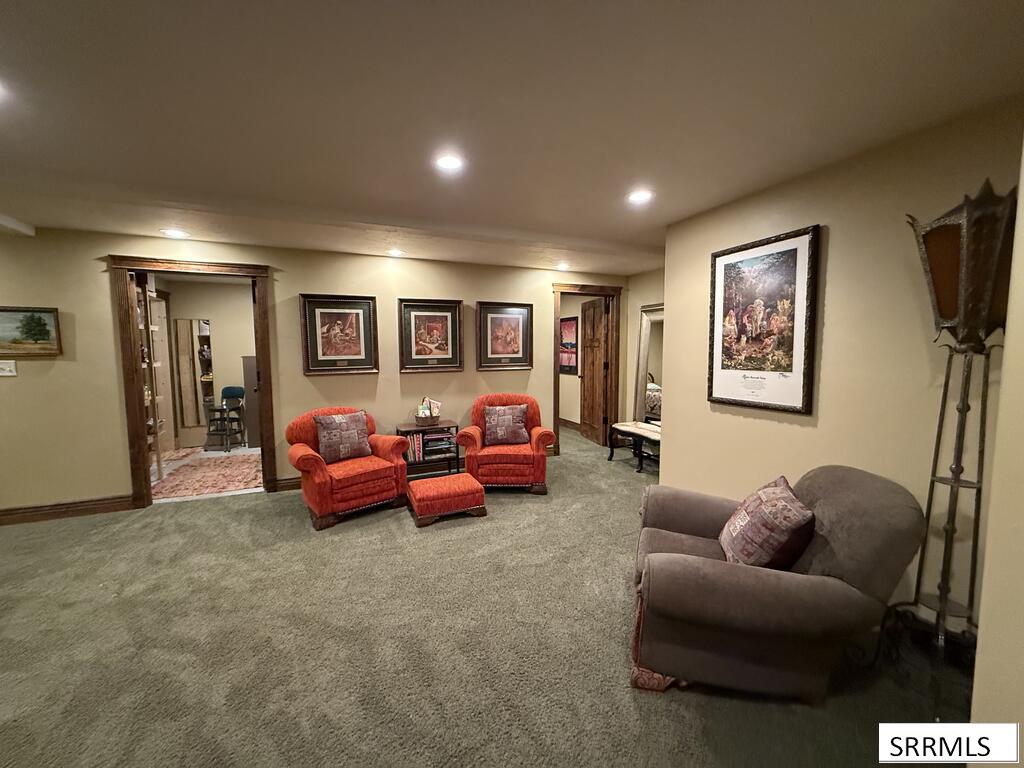 4108 Strong Avenue Property Photo 48