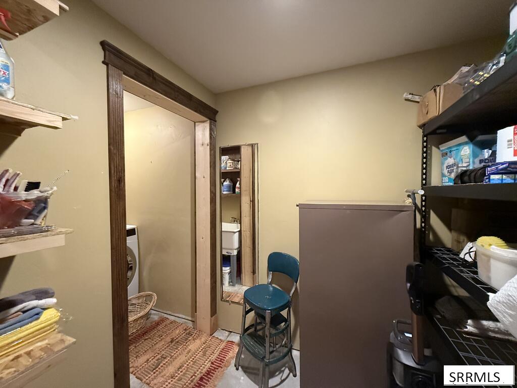 4108 Strong Avenue Property Photo 62