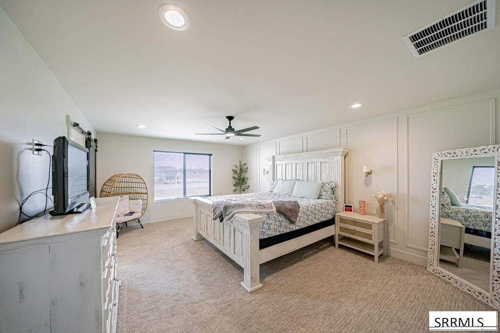 4034 E 537 N Property Photo 15