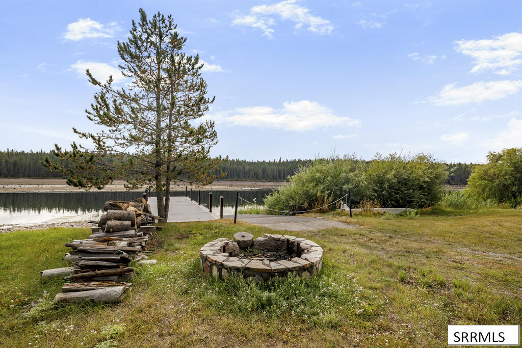 3708 Snake River Road Property Photo 6