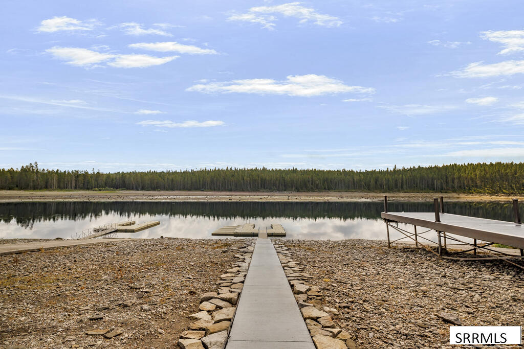 3708 Snake River Road Property Photo 7