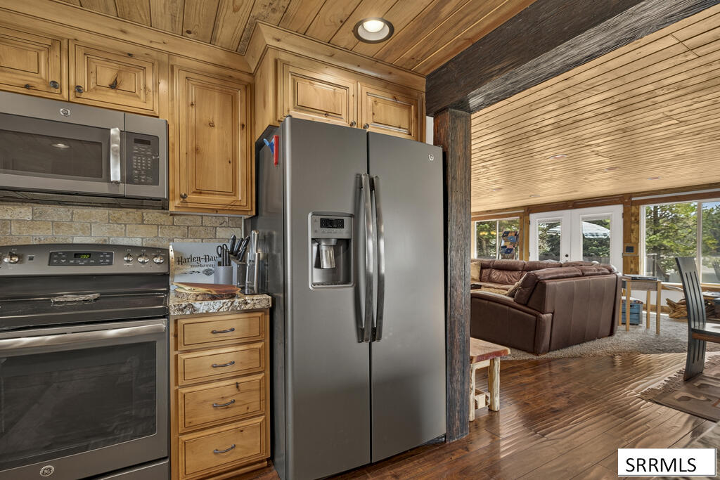3708 Snake River Road Property Photo 12