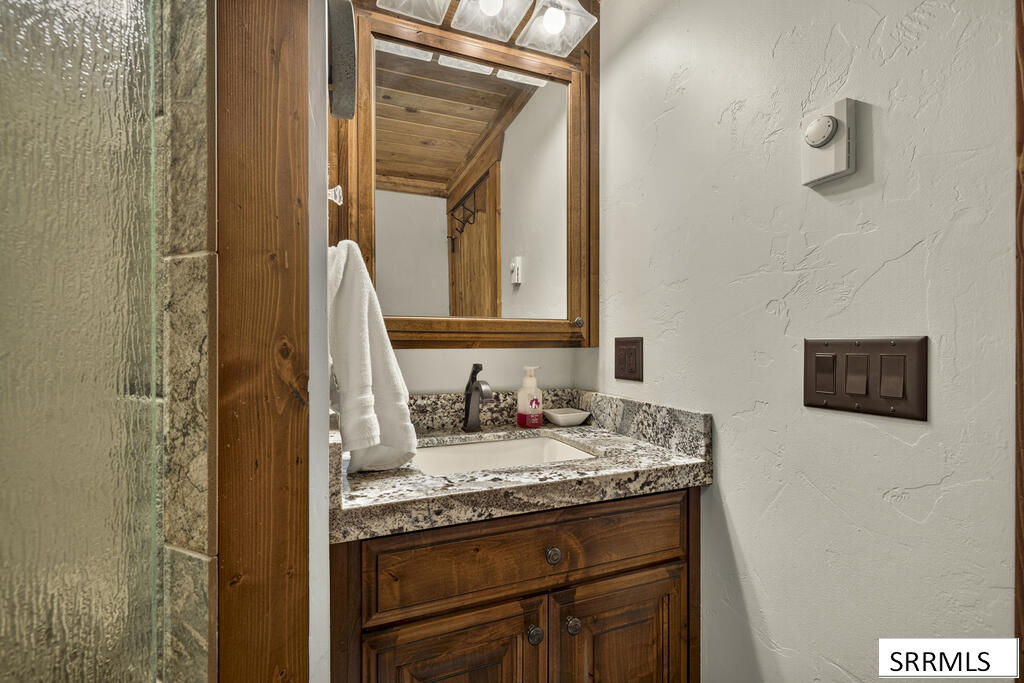 3708 Snake River Road Property Photo 26