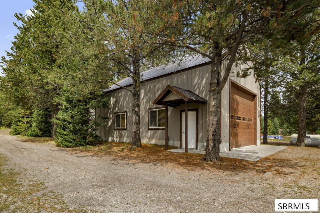 3708 Snake River Road Property Photo 40
