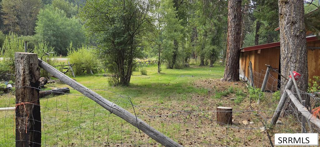 3032 N Hwy 93 Property Photo 9
