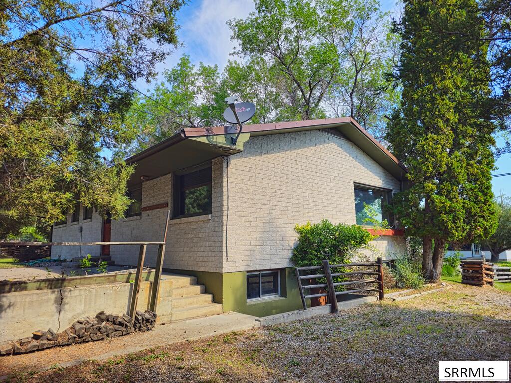 506 Courthouse Drive Property Photo 8