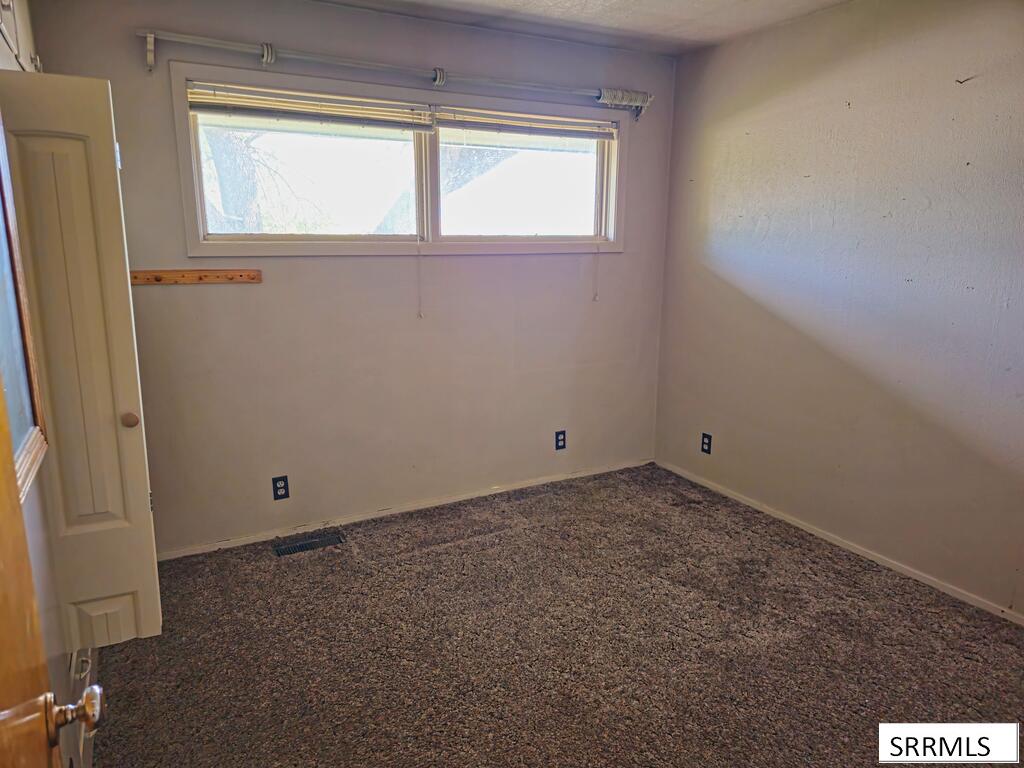506 Courthouse Drive Property Photo 24