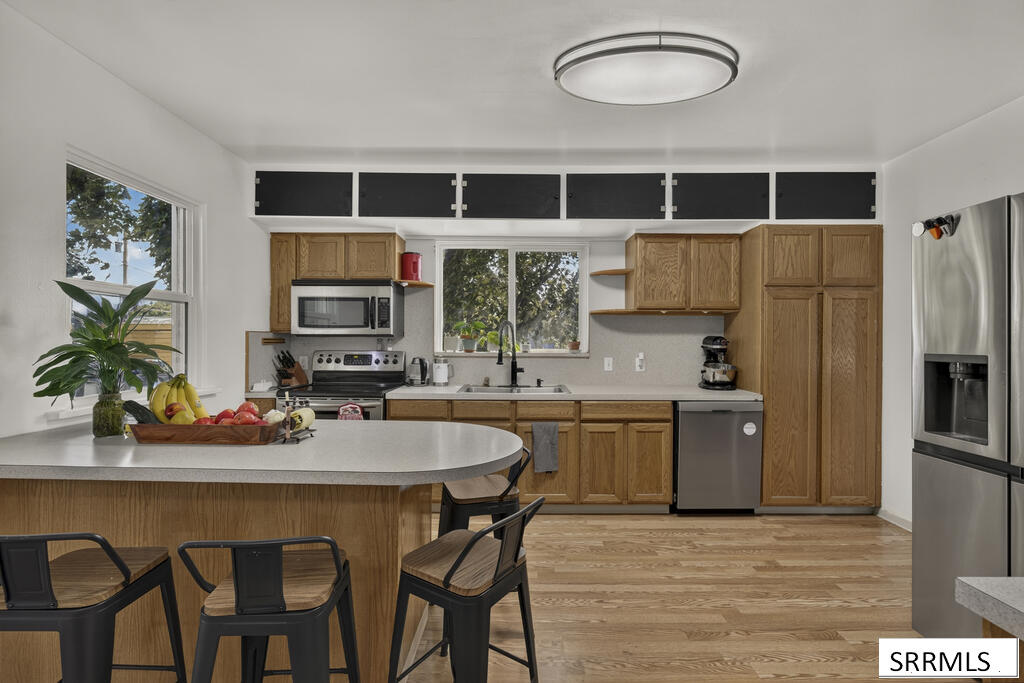1270 Elmore Property Photo 8