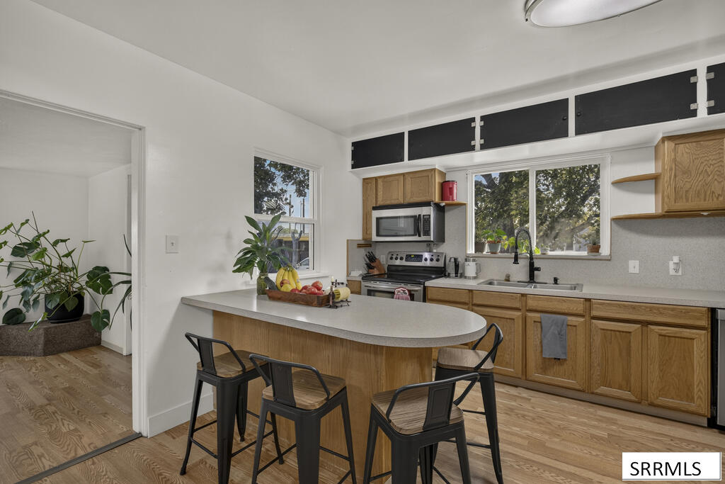 1270 Elmore Property Photo 9