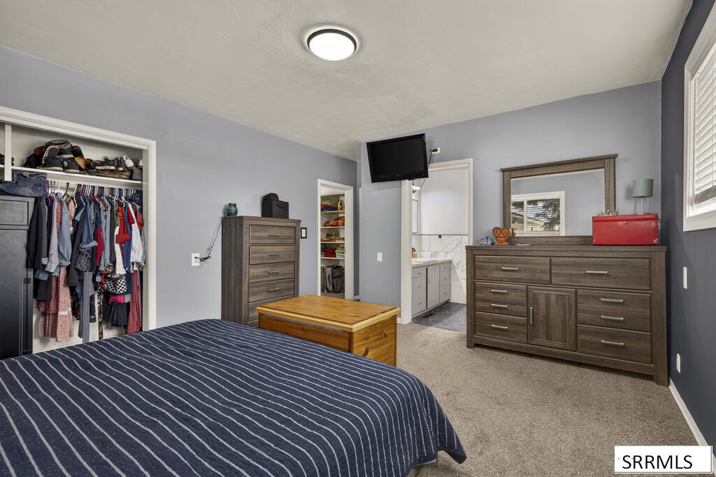 1270 Elmore Property Photo 17
