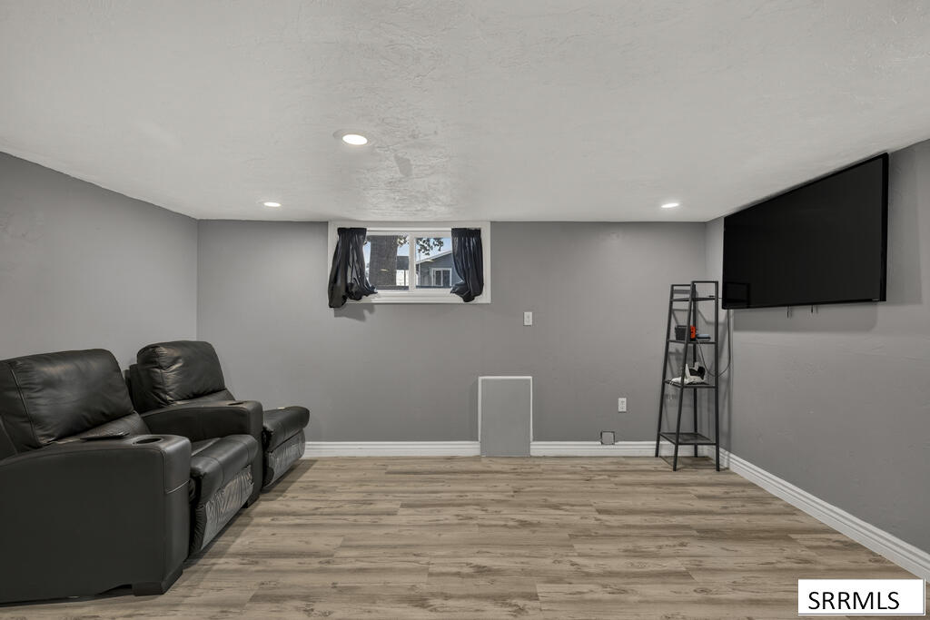 1270 Elmore Property Photo 32