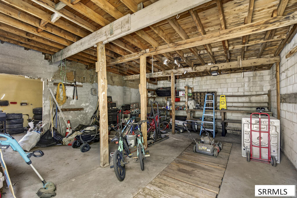 1270 Elmore Property Photo 43