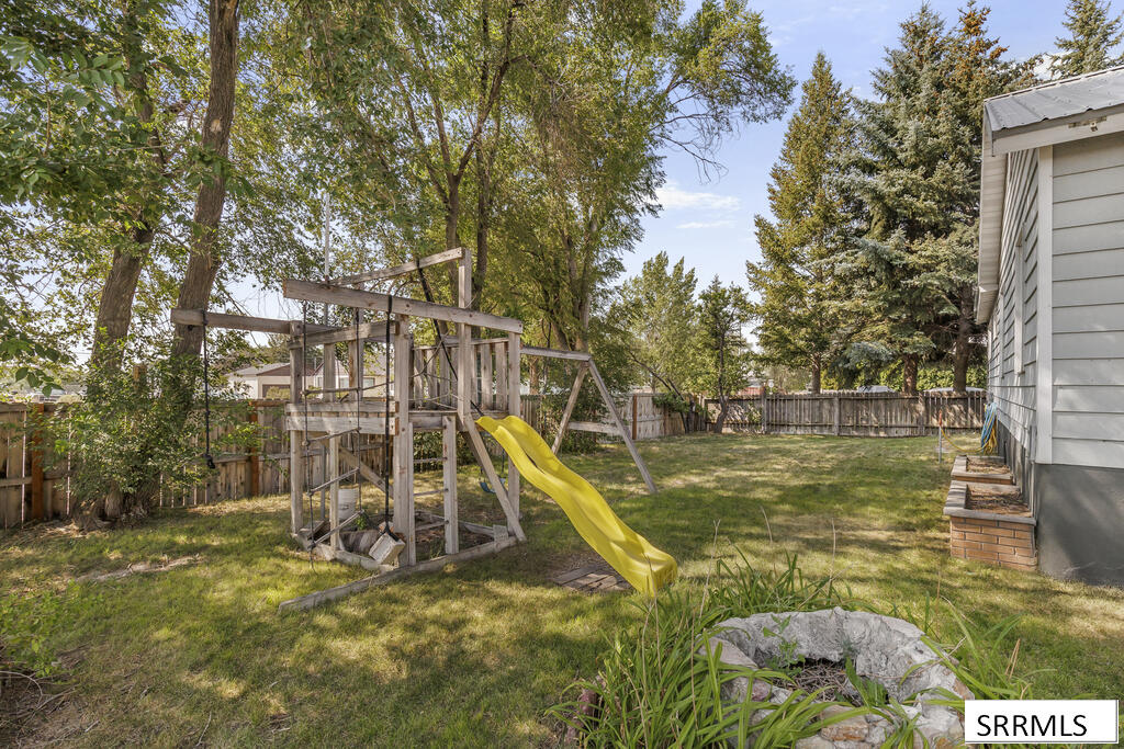1270 Elmore Property Photo 47