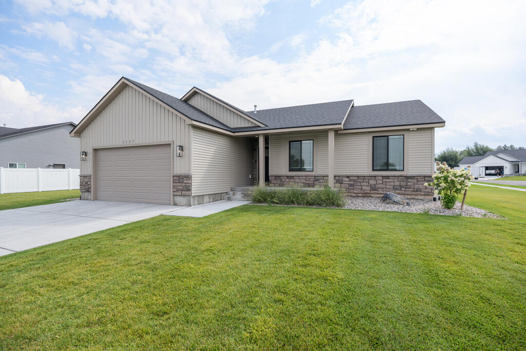 3187 Riata Lane Property Photo 4