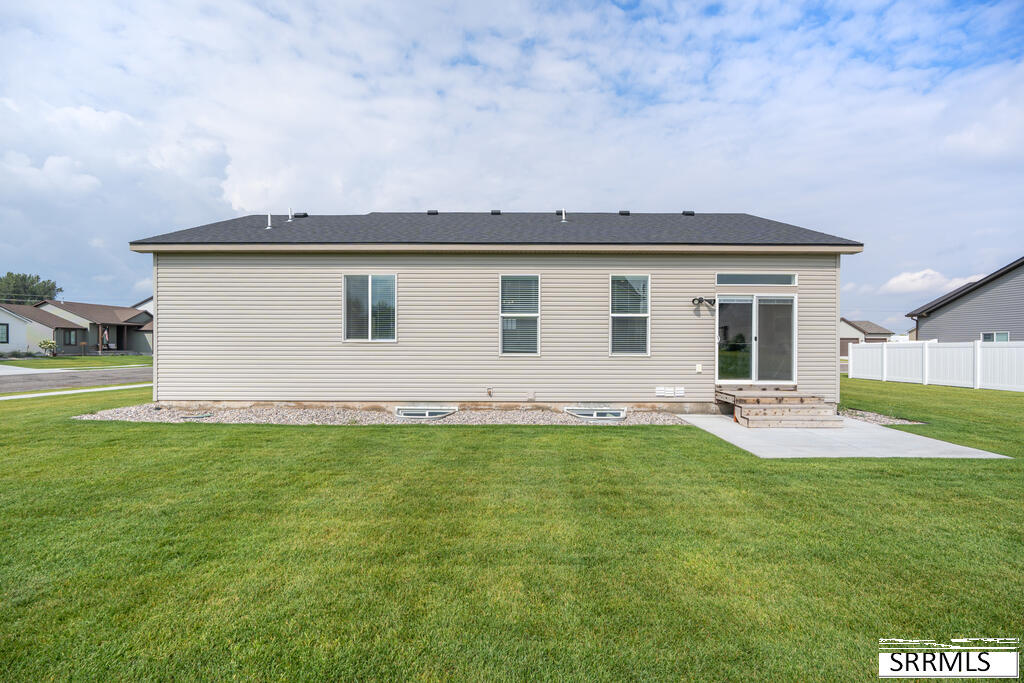 3187 Riata Lane Property Photo 8