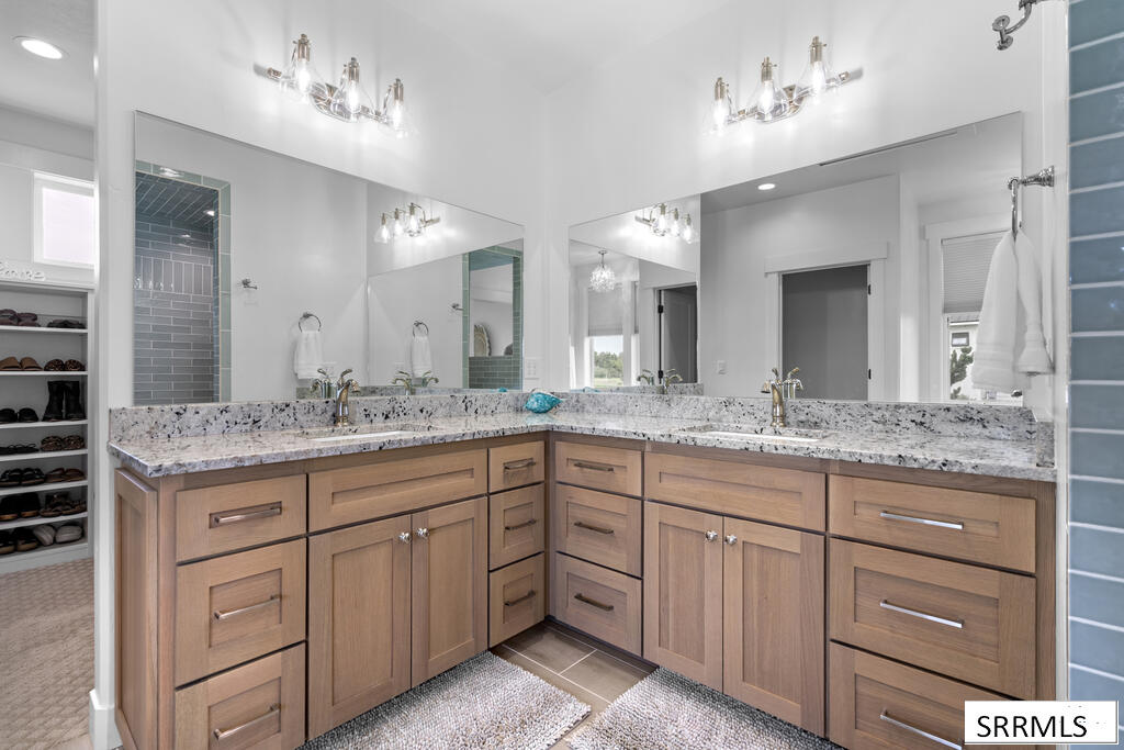 3419 Henry's Fork Way Property Photo 28