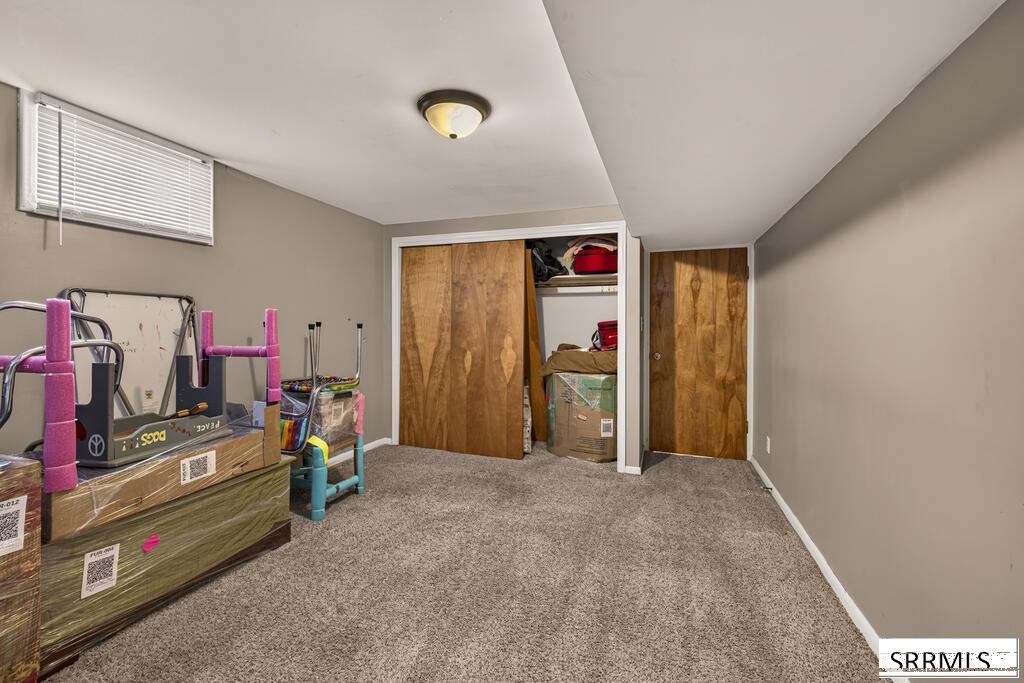 629 12th Avenue Property Photo 20