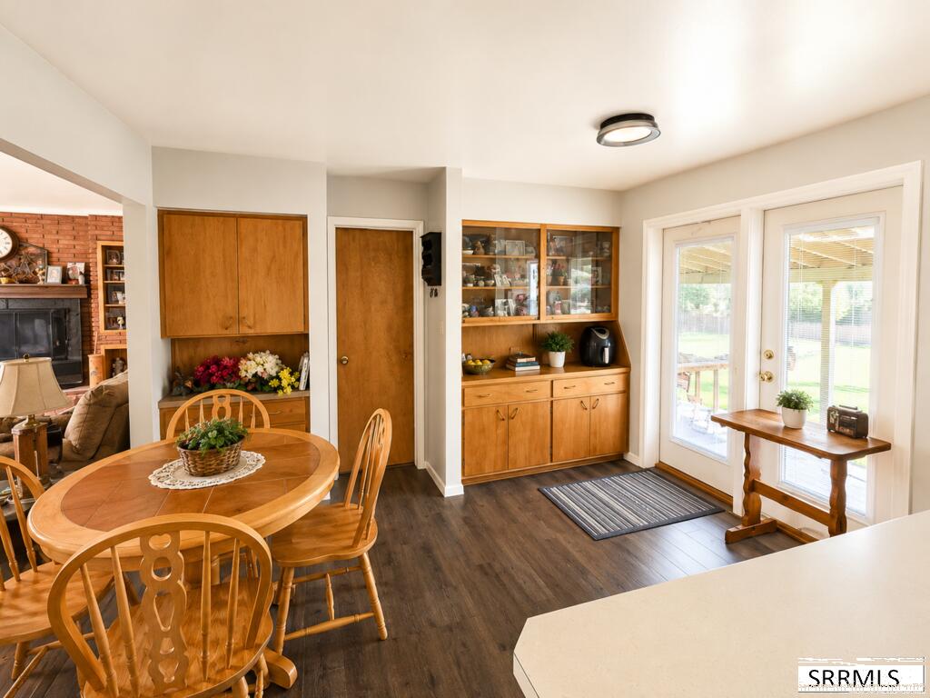 420 3rd W Property Photo 23