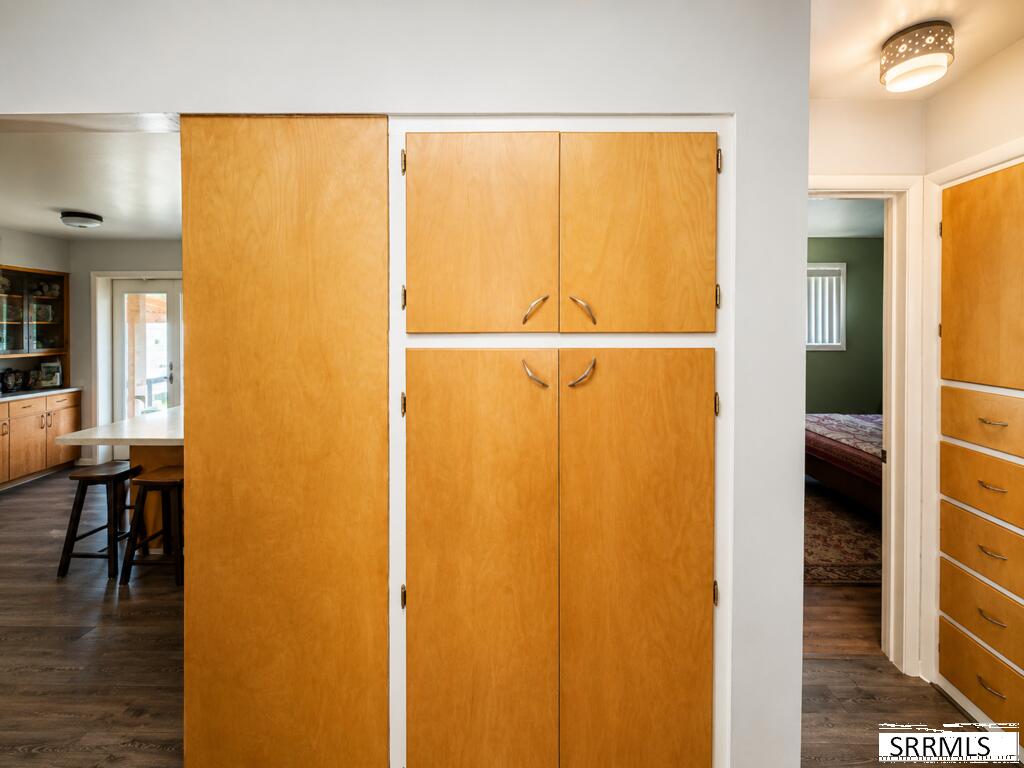 420 3rd W Property Photo 29