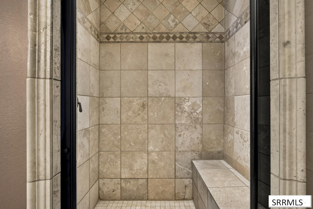 183 W 265 N Property Photo 23