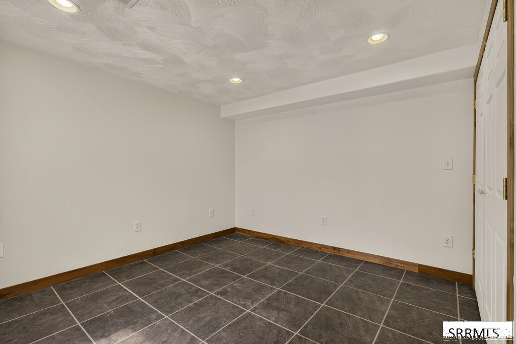 183 W 265 N Property Photo 38
